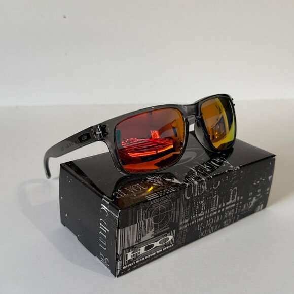 Oakley Holbrook Smoke Gray Frame 9102 PRIZM POLARIZED Ruby Iridium - Picture 3 of 11